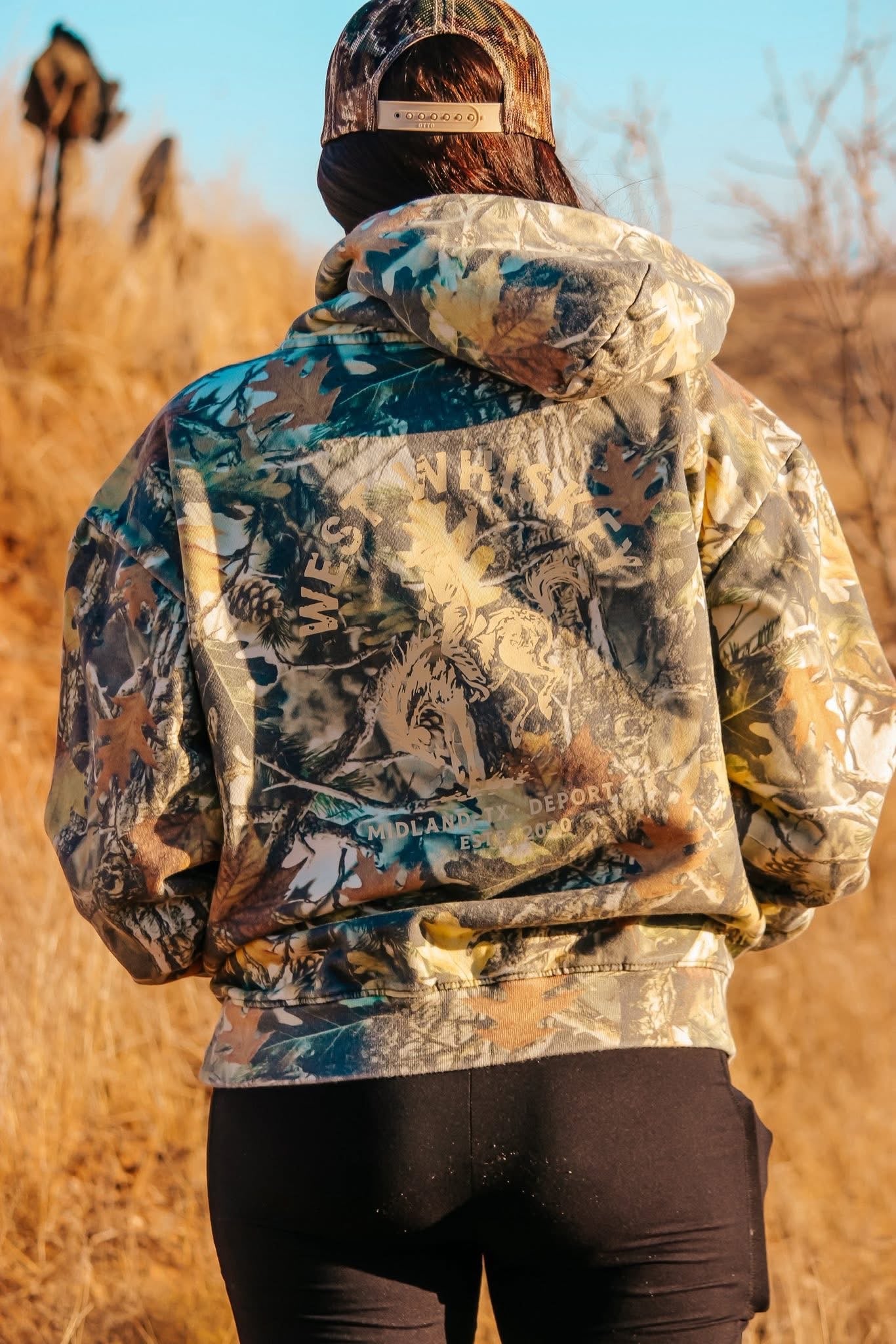 Camo hoodie w/ cream